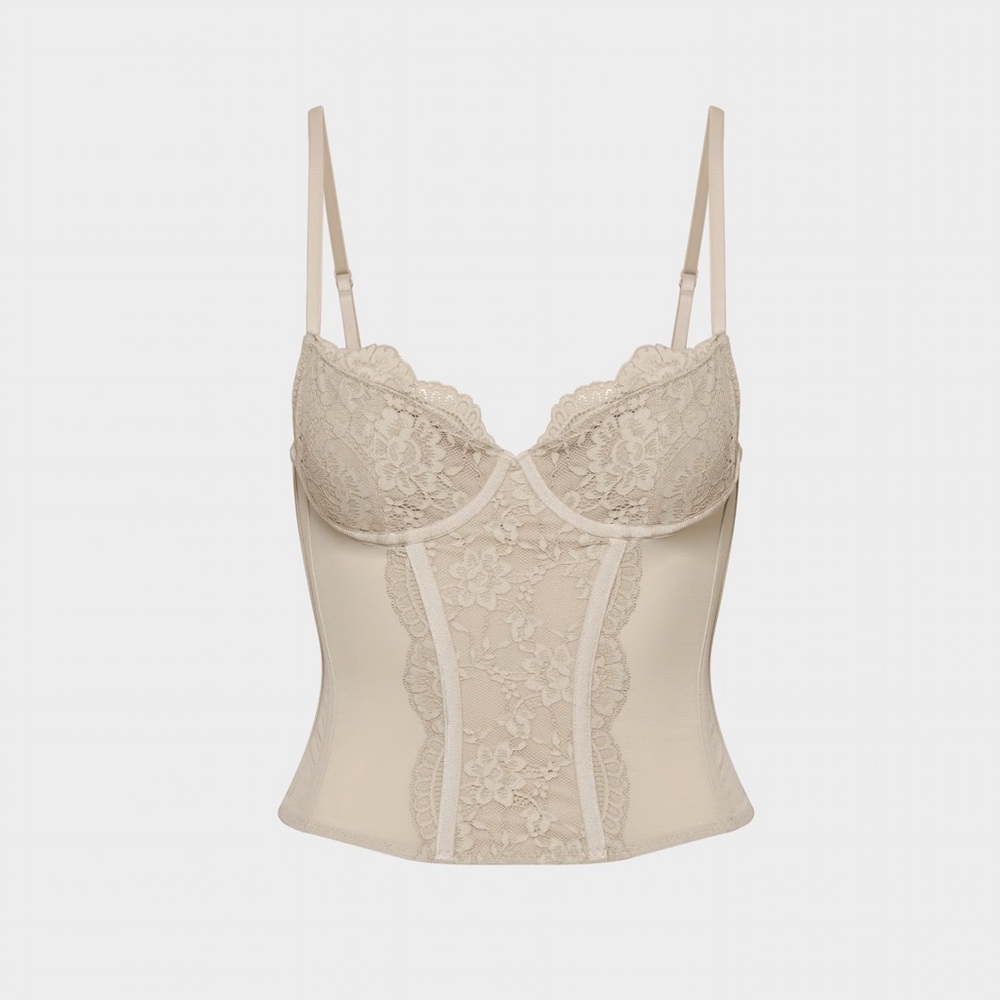 Aritzia Heartbreak Bustier - Picture 2 of 3